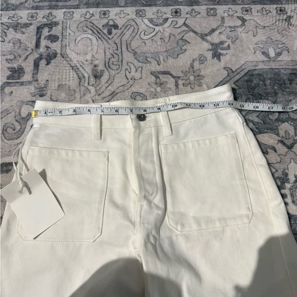 Jil Sander
high-rise oversized-pocket shorts - Picture 12 of 14